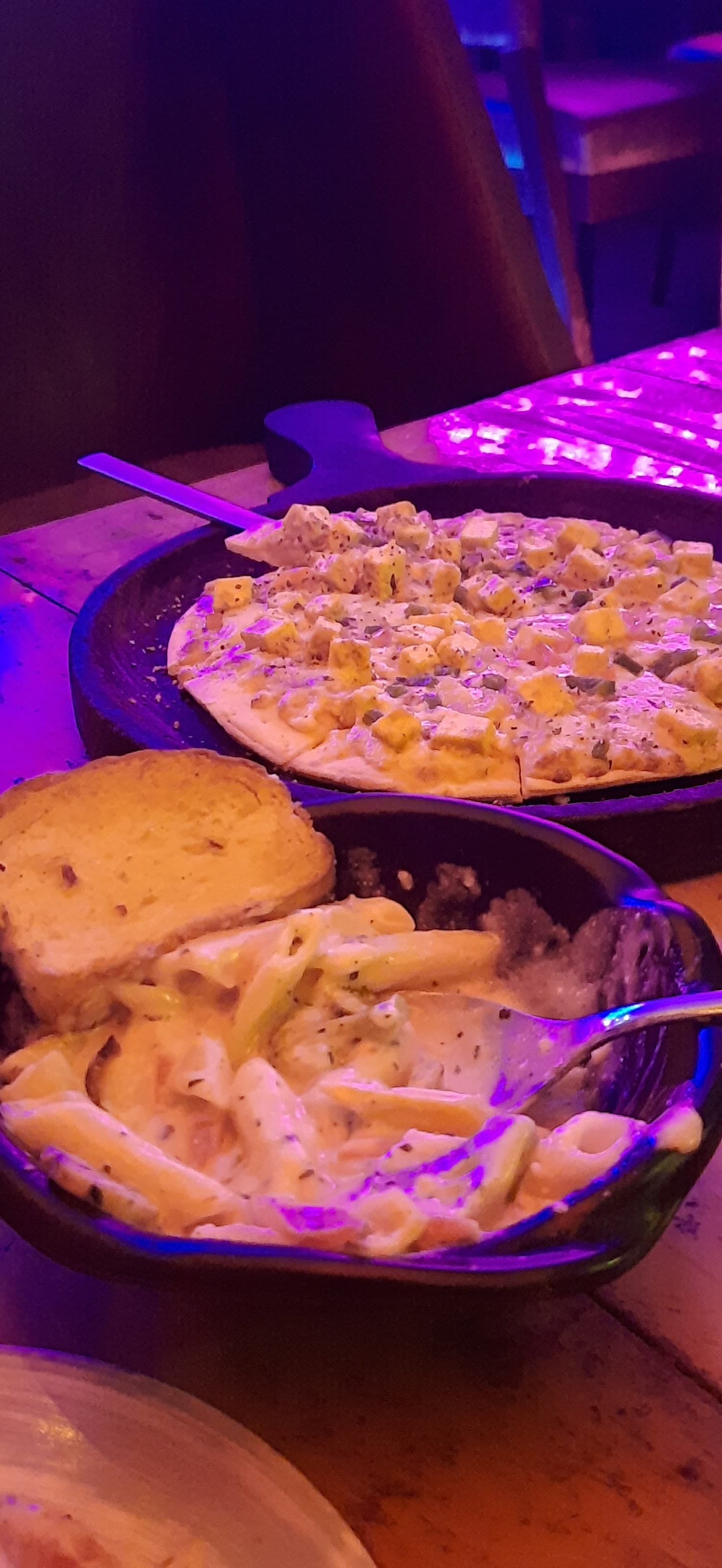 Paneer Tikka Pizza